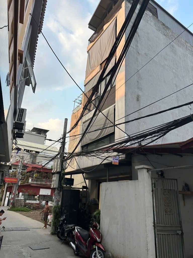 Bán nhà Thạch Bàn,Long Biên 5 tầng,45m,mt4.6m oto vào nhà nhỉnh 9 tỷ - Ảnh 1